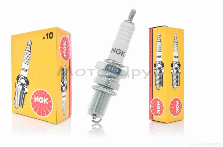 Свеча  4T  M12x1.25  L19  D8EA  “NGK”  (оригинал)