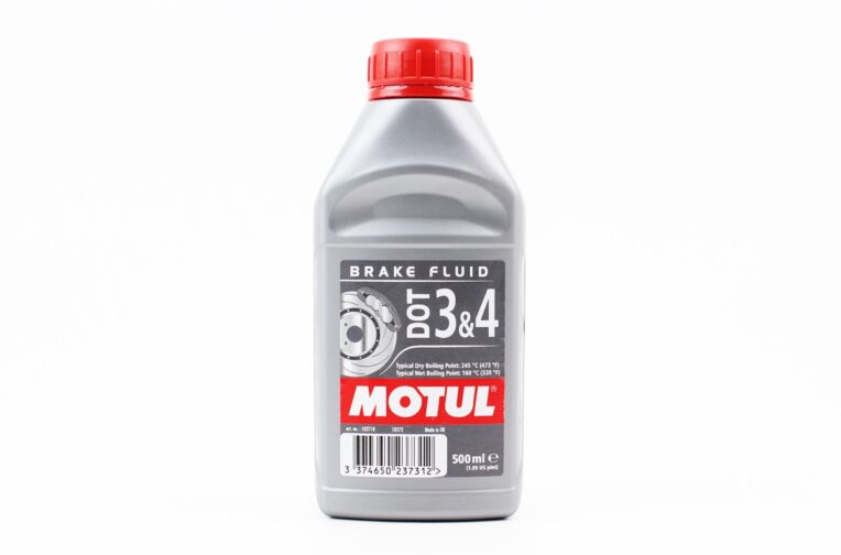 Гальмівна рідина синтетична “DOT 3/4 Brake Fluid”, 500ml