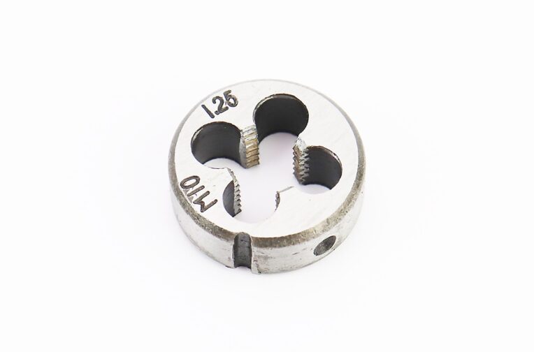 Плашка для нарезания резьбы M10х1,25мм 9xC DIN233 15-0104