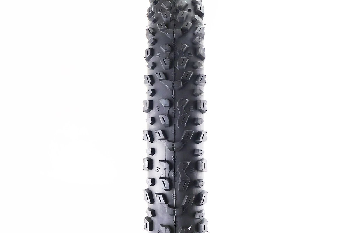 Шина 27,5"x2,35 (58-584) шипованная COMPASS — изображение 3
