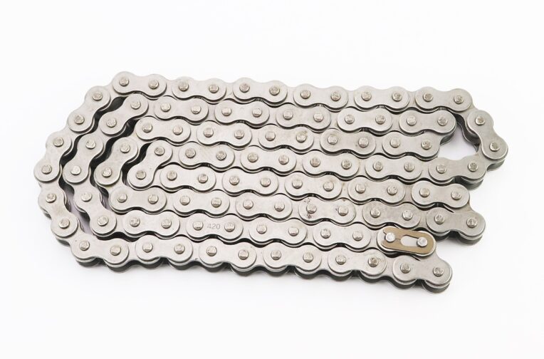 Цепь привода колеса 420*104L