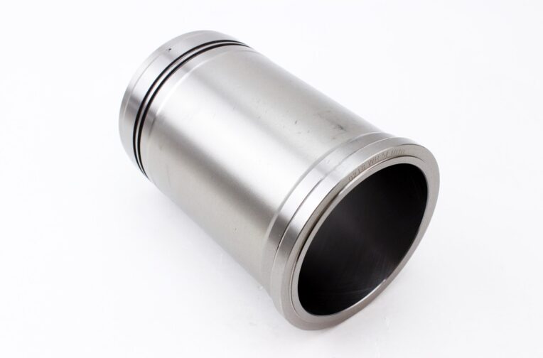 Гильза цилиндра R195NM (H-170mm, Dпоршня-95mm, Dвенца-116,90mm, Dверх.пояс-111mm, Dниж.пояс-109mm)