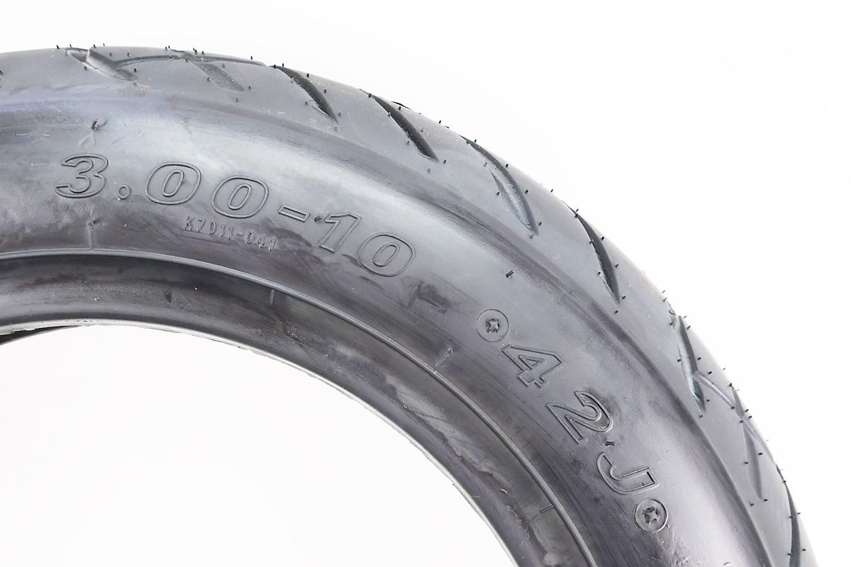 Шина 10"х3,00 безкамерна CR 9/12/13 - Зображення 2