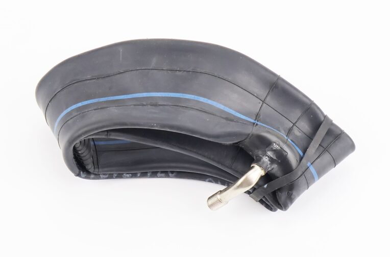 Камера 10″х2,125 с кривым ниппелем (Schrader AV)