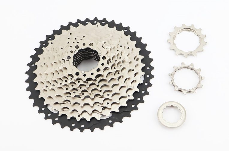 Касета 10зв. 11.13.15.18.21.24.28.32.36.42Т (трансмісія 1/2х10) Freewheel, сріблясто-чорна