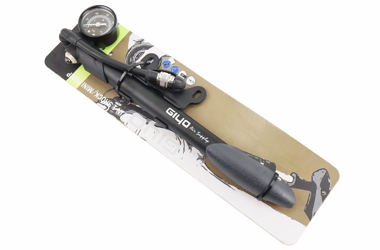 Насос алюмінієвий високого тиску 300 psi/20 bar з манометром, для повітряних амортизаторів і виделок, чорний GS-41P