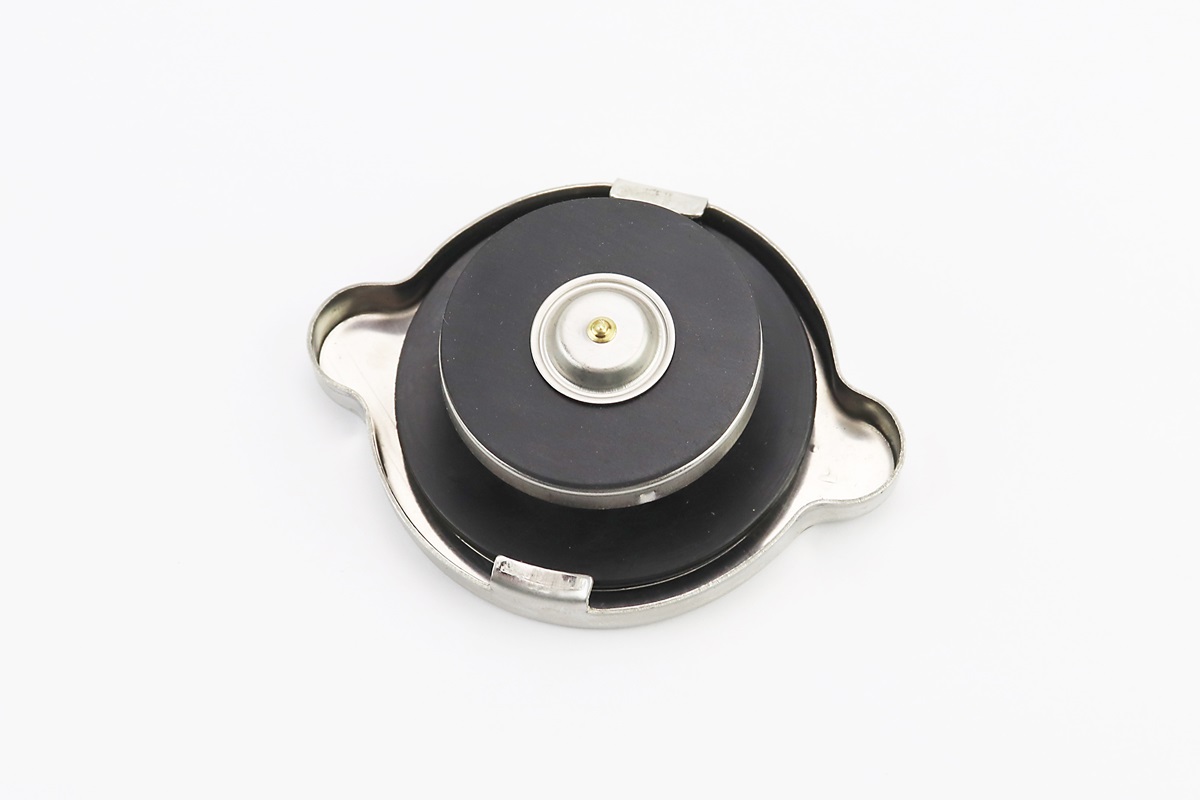 Крышка радиатора под горловину до D-66mm, d-клапана 45mm — изображение 2