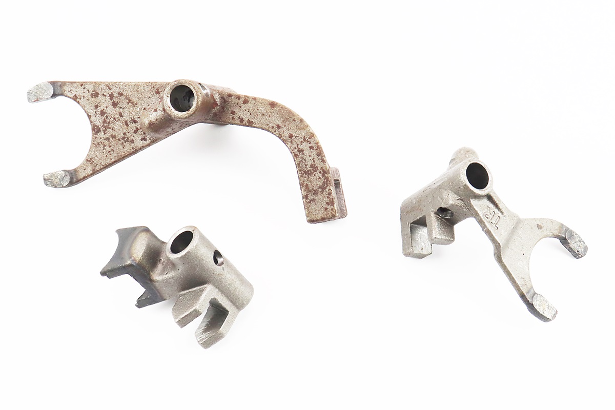 Вилки трансмиссии к-кт 3шт 101-2 (Вилка перек. повыш/пониж шестерни "узкая") — изображение 2