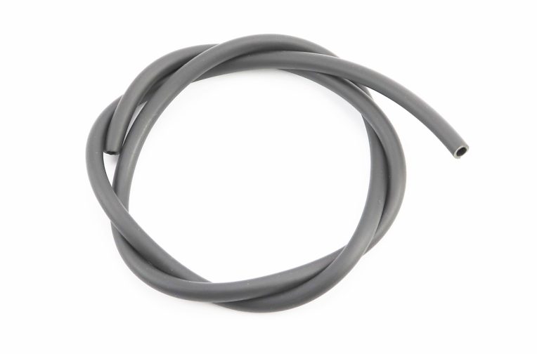 Шланг паливний 4,7×8,5мм – 1метр, чорний