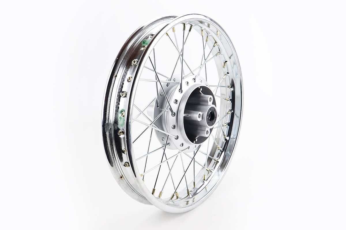 V200R Колесо заднее спицованное 2,15-18" (дисковый тормоз) (ось 15мм) — изображение 2