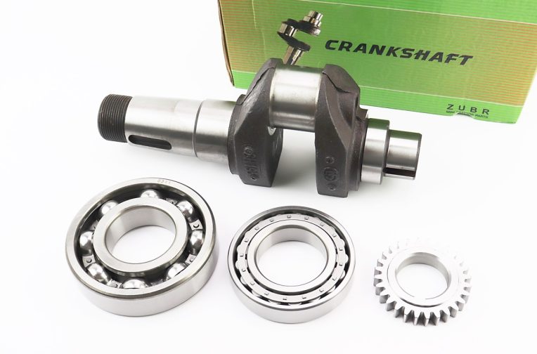 Коленвал R195NM (Dболта-М14×1,5, Dшейки-52mm, H-112mm) +подшипники+шестерня