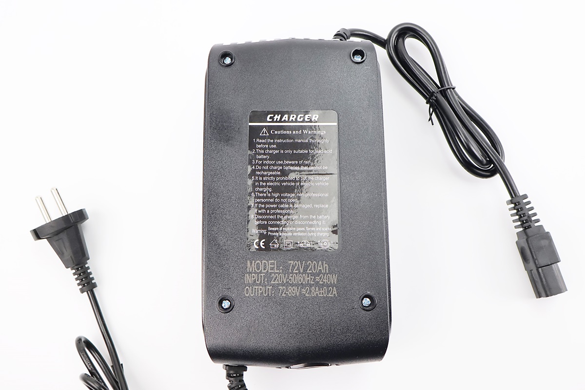 Зарядний пристрій 72V 20Ah TR-1 - Зображення 2