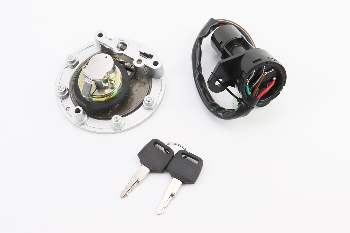 Замки к-кт (зажигания, крышка бака круглая) — изображение 2