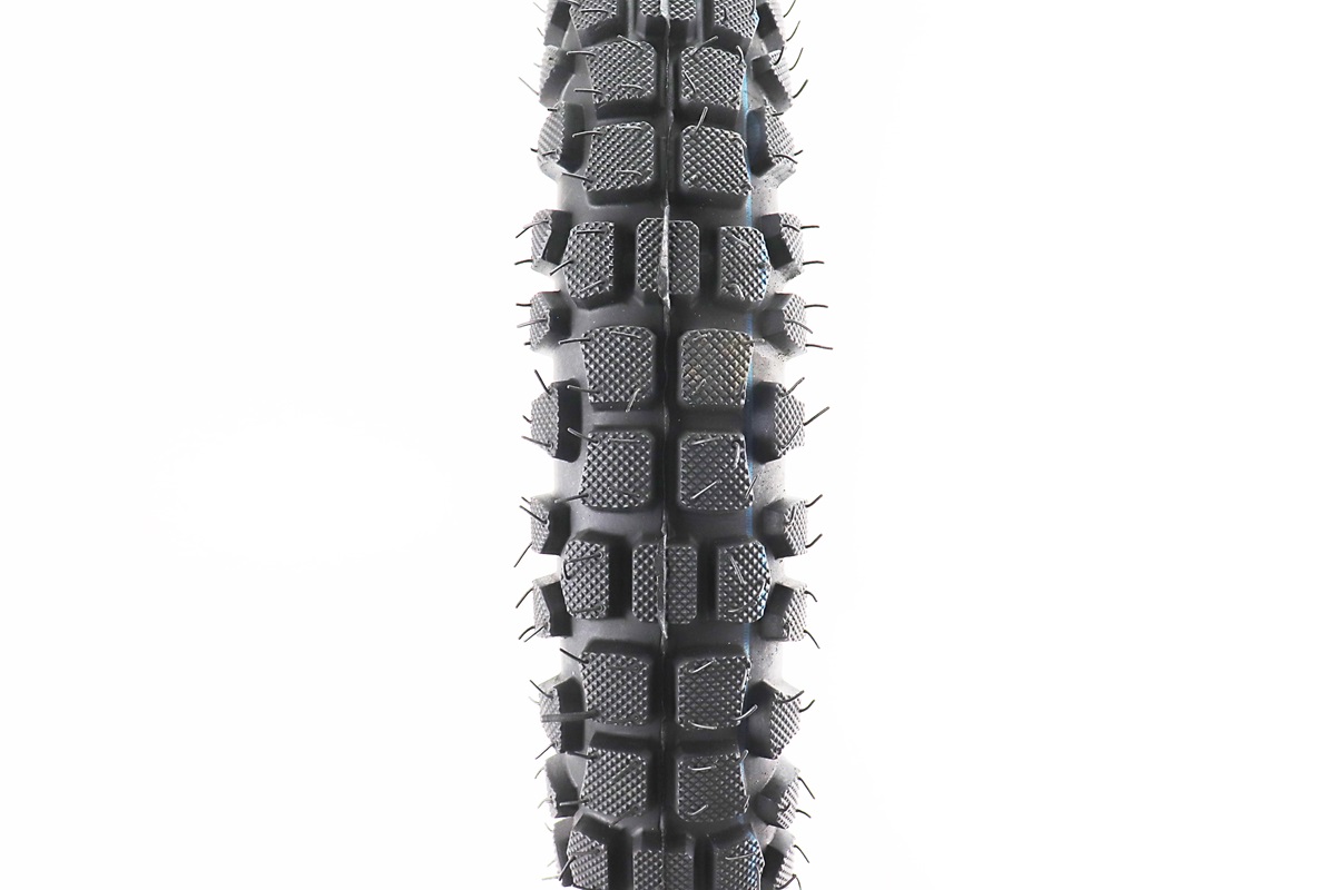 Шина 3,00-18 шипованная CROSS — изображение 3