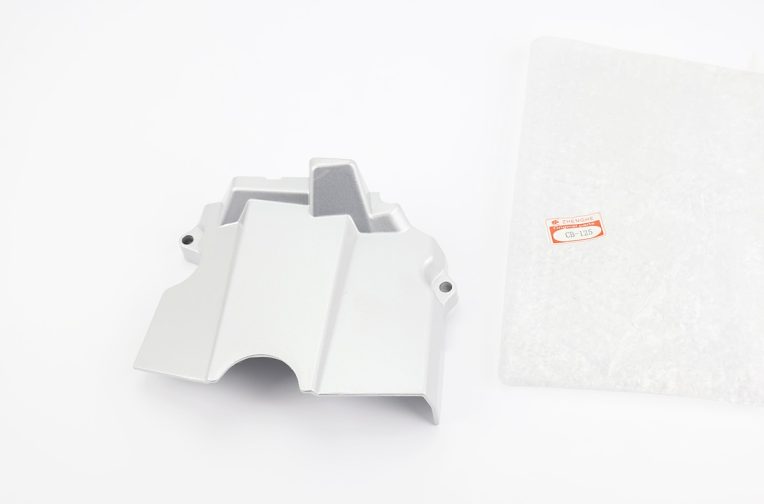 Крышка звезды передней (металл) CB