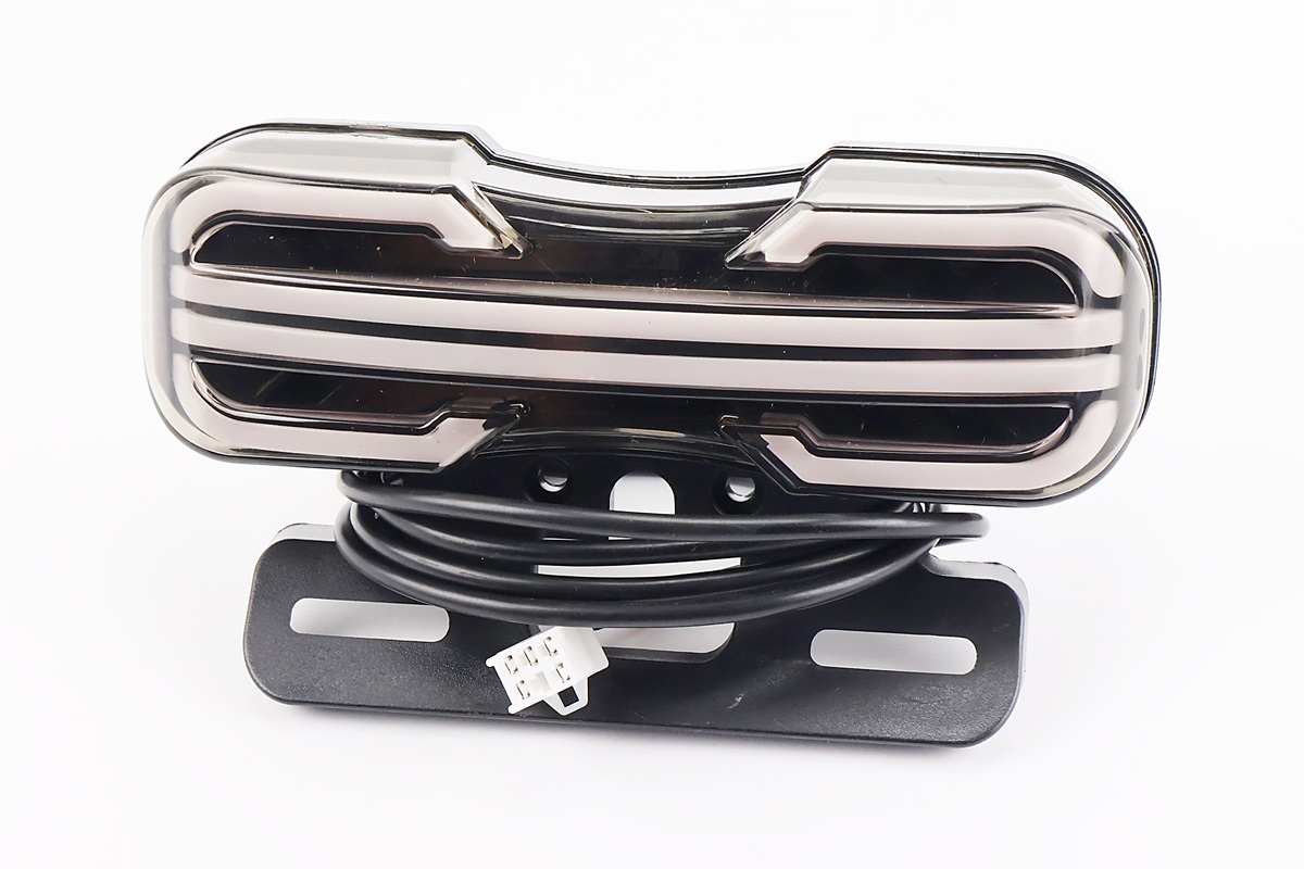 Задній стоп + габарити + повороти E-Delta