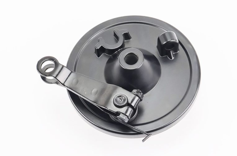 Кришка барабана гальмівного (перед) + колодки TR-4