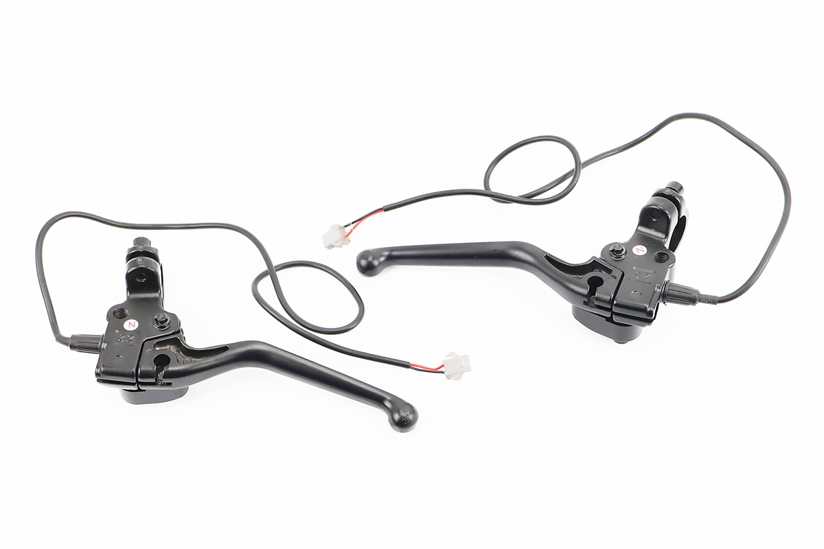 Ручки тормоза Л+П к-кт TR-1 — изображение 2