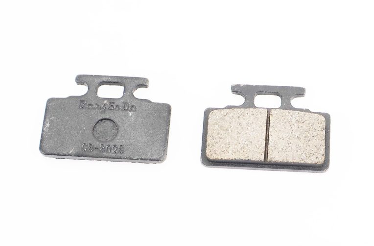 Колодки гальмові передні к-кт CR-9