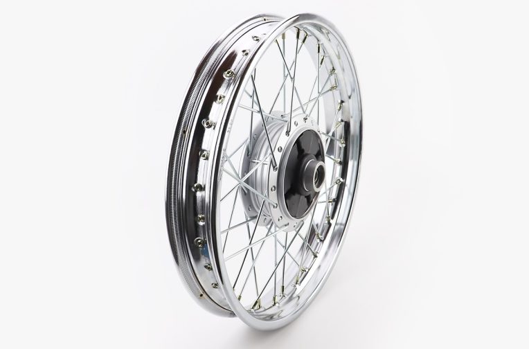 V200R Колесо заднє спицьоване 2,15-18″ (барабанне гальмо) (вісь 15мм)