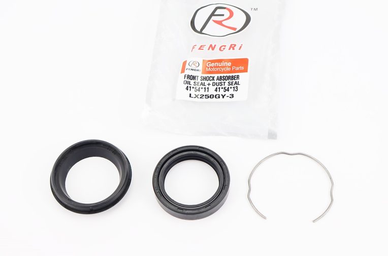 Loncin LX250GY-3 Сальник передніх амортизаторів 41x54x11 + сальник-пильник 41x54x13 + скоба, к-кт