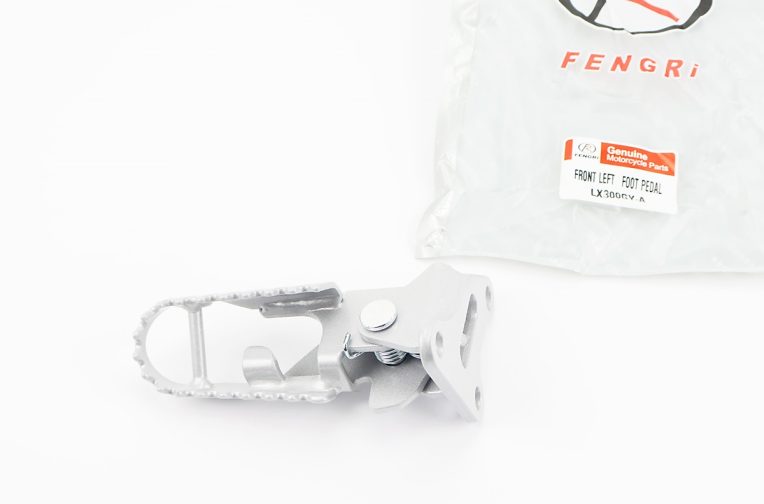 Loncin LX300GY-A Подножка передняя левая