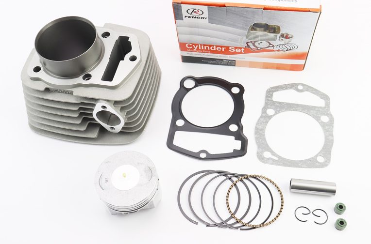 Цилиндр к-кт (цпг) CB250cc 65,5мм (высота цилиндра 82/107,5мм, палец 15мм)