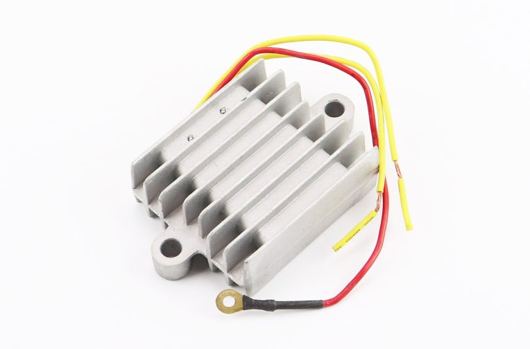 Реле зарядки (3 дроти) Тип 2