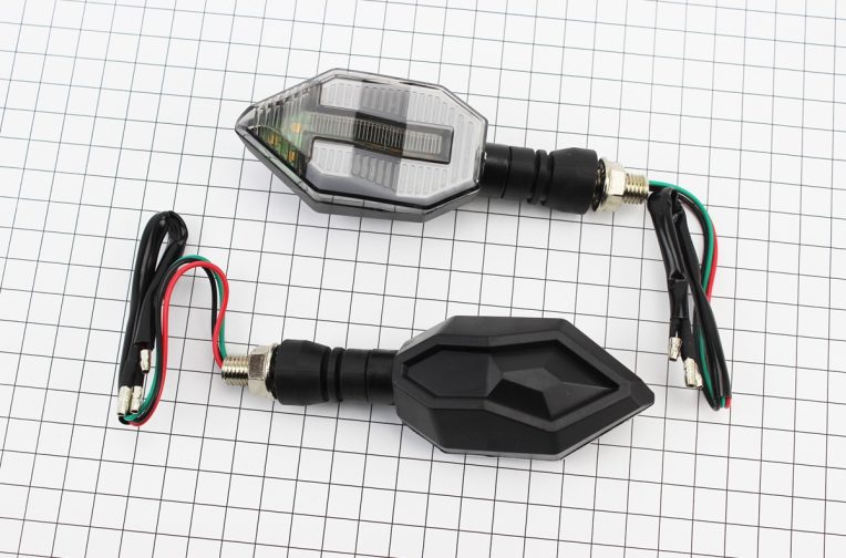 Поворот диодный на гибкой ножке + стоп сигнал/габарит LED СТРЕЛА тип 3″секвентальный”, 2шт