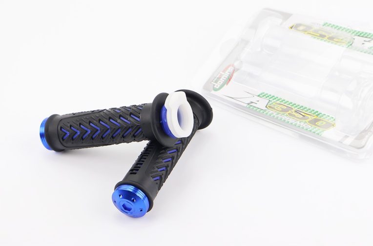 Рукоятка руля лев./пр. к-кт, черно-синие