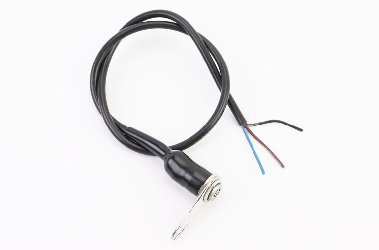 Кнопка “вкл./выкл.” круглая с красной подсветкой (металл)