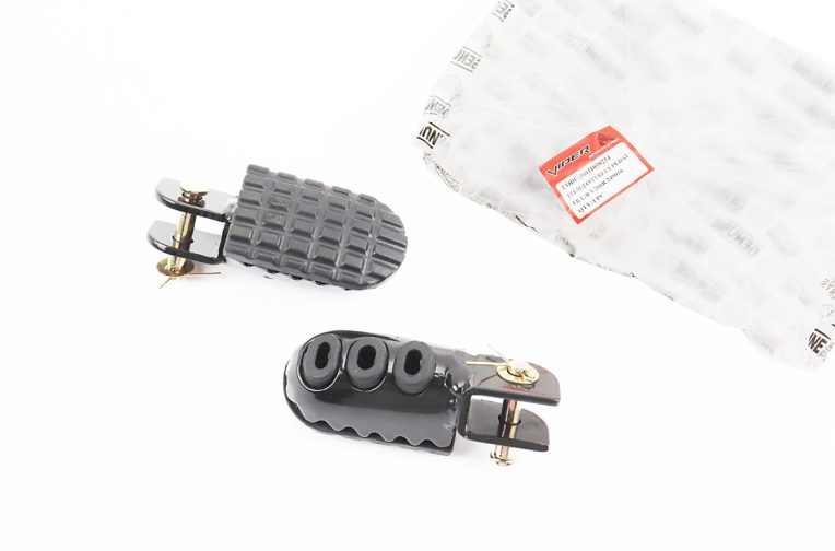 V200R Подножки передние к-кт 2шт