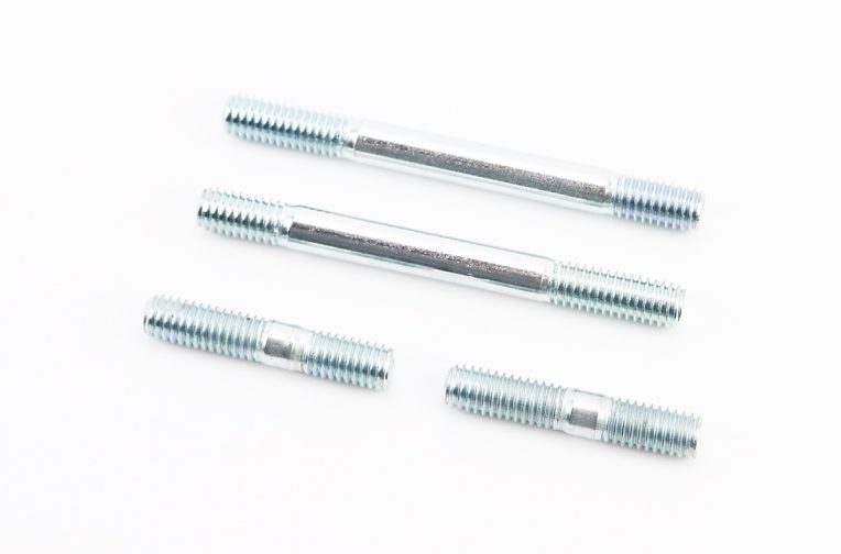 Шпилька головки циліндра к-кт 4шт