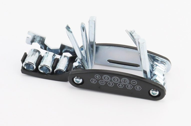 Ключ-набір 15 предметів (шестигранники 2,2.5,3,4,5,6 мм, спицевий ключ, викрутки пряма та фігурна, головки 8,9,10 мм, гайкові ключі 8,10,15 мм), KL-9802