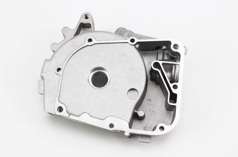 Крышка двигателя правая 50cc (под щуп)