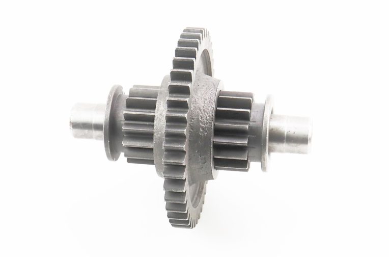 Вал КПП дифференциала+шестерня Z-43+шестерня-2шт Z-15, к-кт 4шт 101-2 (возможен налет)