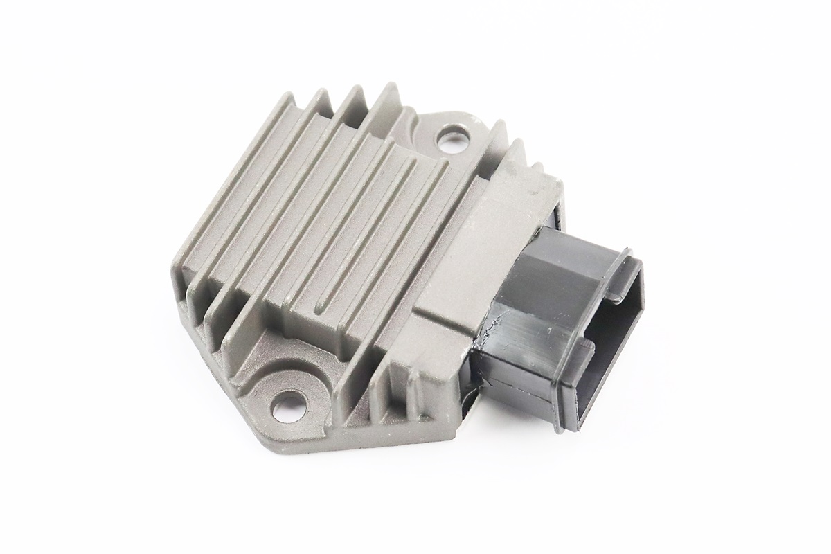Реле-регулятор напруги (L84*W85*H24mm) SH691-12 HONDA CB250/CB400F/CB500S/CB600F/CBR600F/CBR900RR/VT750C/VTR1000F