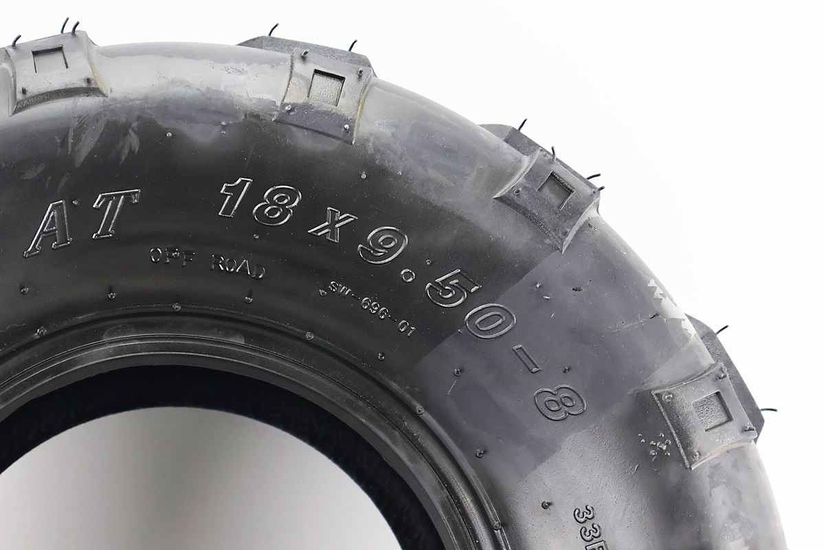Шина на квадроцикл 18x9,5-8 бескамерная SW- 696 — изображение 2
