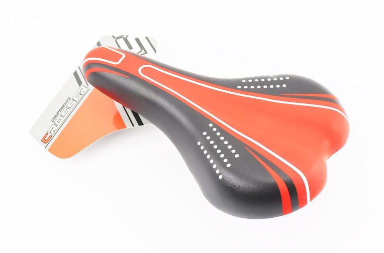 Сидіння MTB 260×150мм, чорно-червоне GW605B