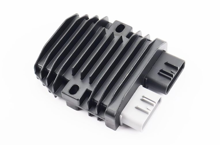 Реле-регулятор напряжения 300W (L92*W94*H30mm) BRP CAN-AM/SEA-DOO/SKI-DOO/POLARIS/KAWASAKI/YAMAHA/BMW/TRIUMPH