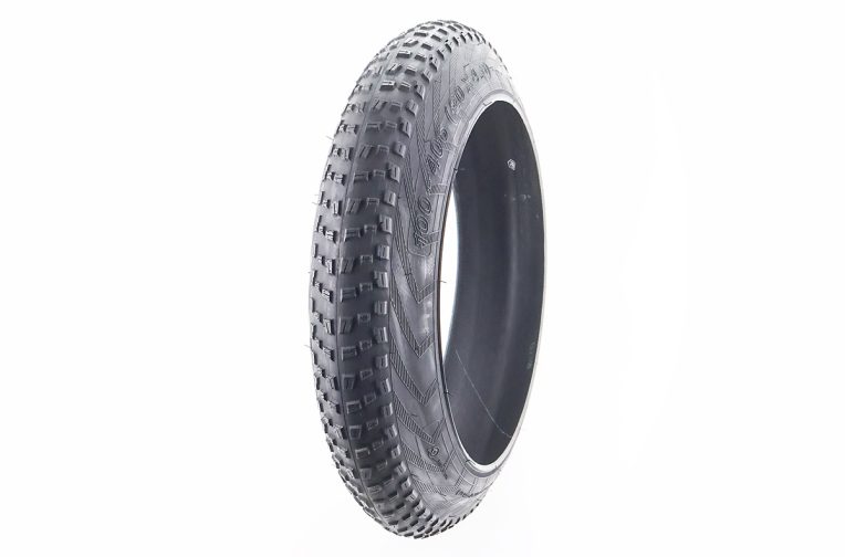 Шина 20″x4,00 ( 100-406 ) шипованная CST BFT C-1752