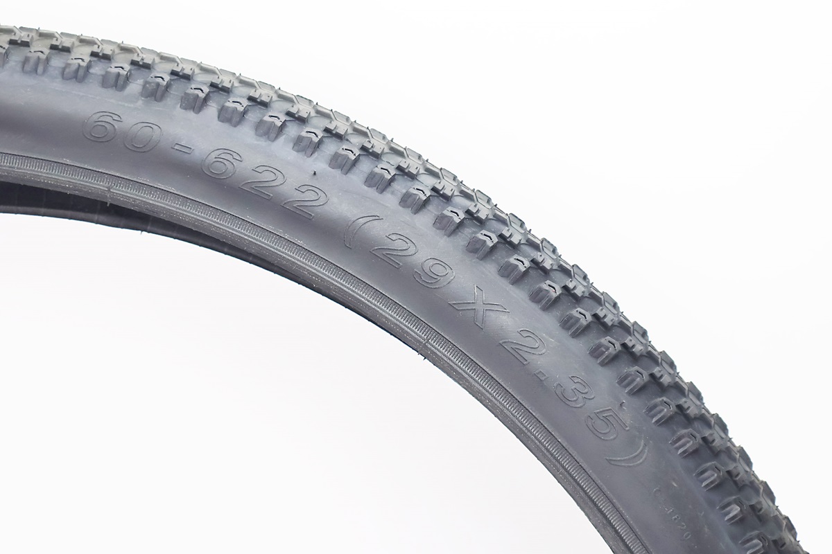 Шина 29"x2,35 (60-622) шипованная ALL TERRAINS C-1820 — изображение 2