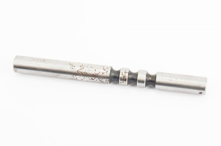 Ось вилки включения 1-й/зад. пер L-152mm 101-2