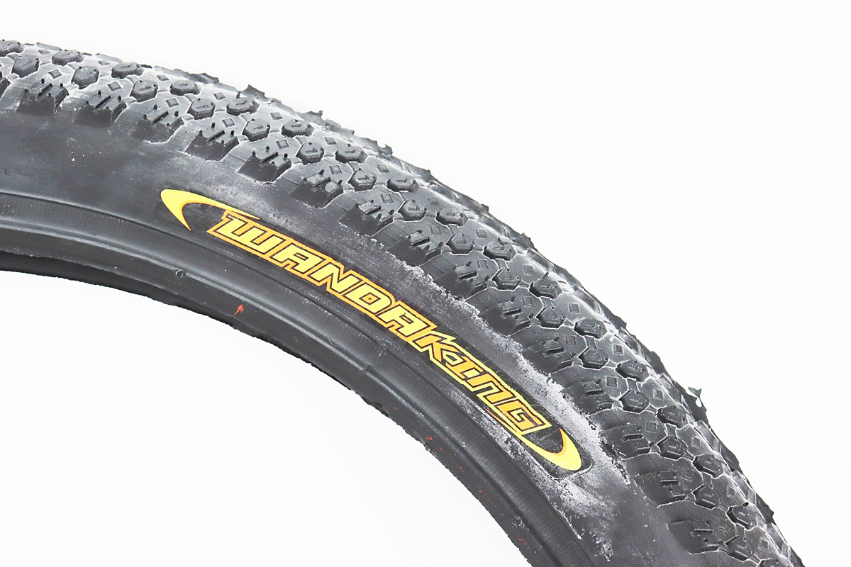 Шина 20"x1,95 (53-406) шипована P-1197 - Зображення 3